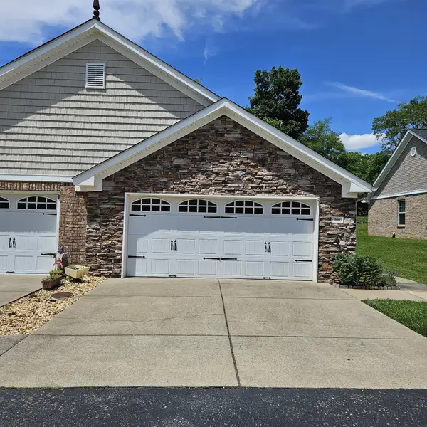 2360 Highway 31 W #208, White House, TN 37188