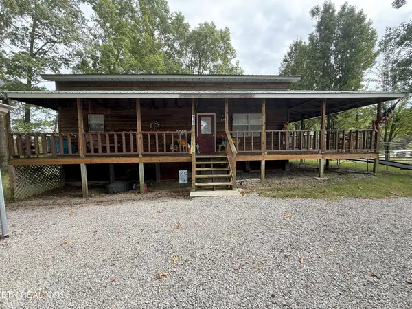 6105 S South York Hwy, Clarkrange, TN 38553