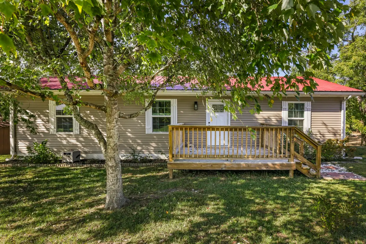 408 Magnolia St, Baxter, TN 38544 - Image #1