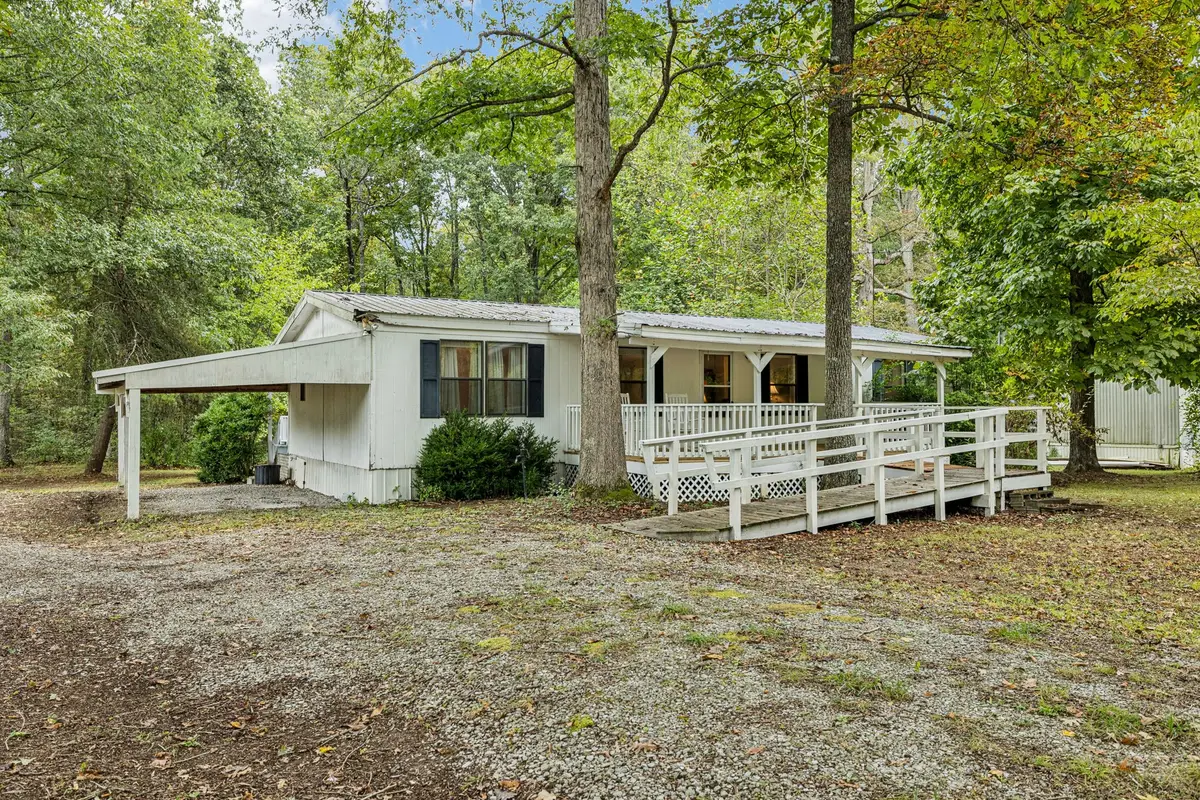 146 Enfield Dr, Beechgrove, TN 37018 - Image #1