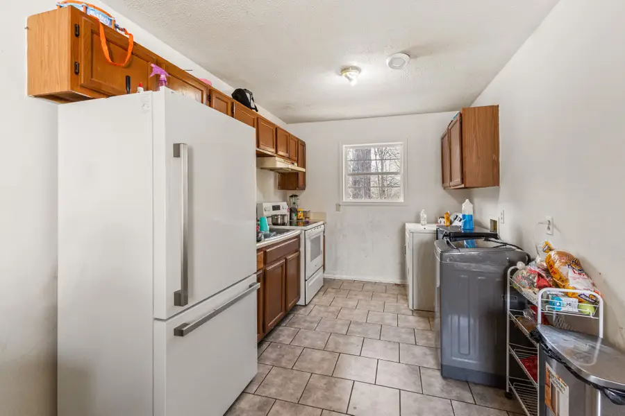 136 N Poole St, Ashland City, TN 37015 - #3