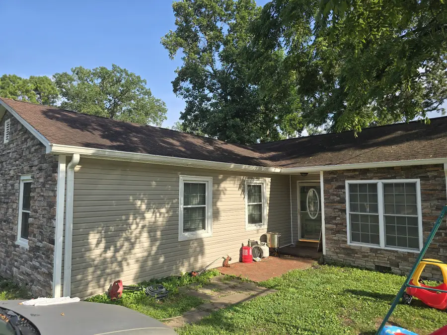 513 Parrish St, Lawrenceburg, TN 38464 - Image #2