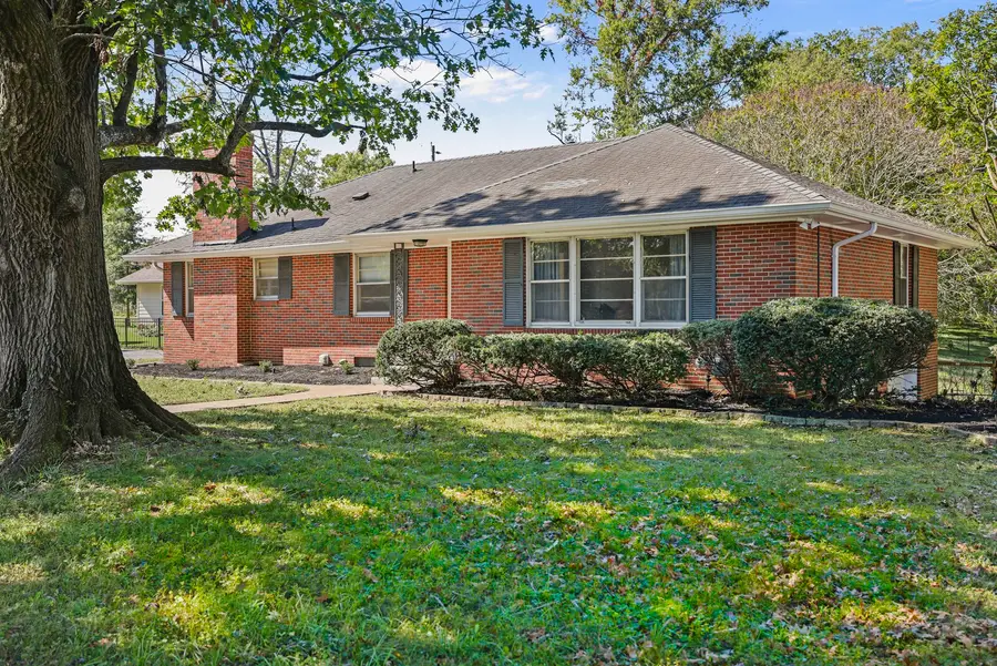 401 Sharondale Dr, Columbia, TN 38401 - Image #2