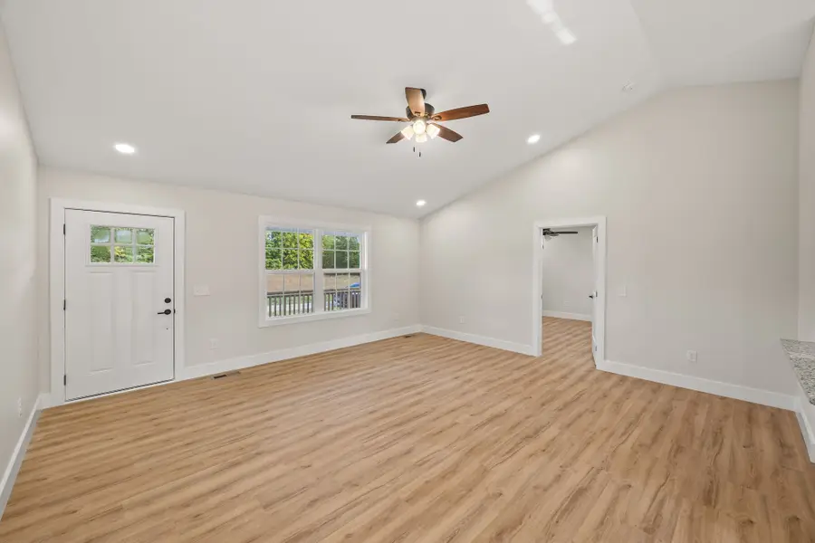 291 5th Ave S, Baxter, TN 38544 - Image #2