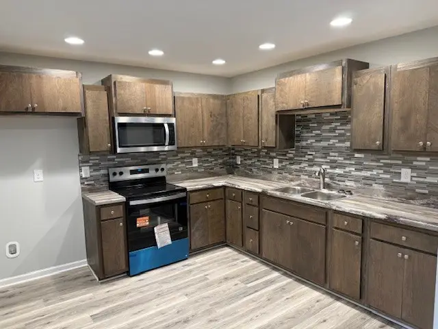 419 W Waggoner St, Tullahoma, TN 37388 - Image #2