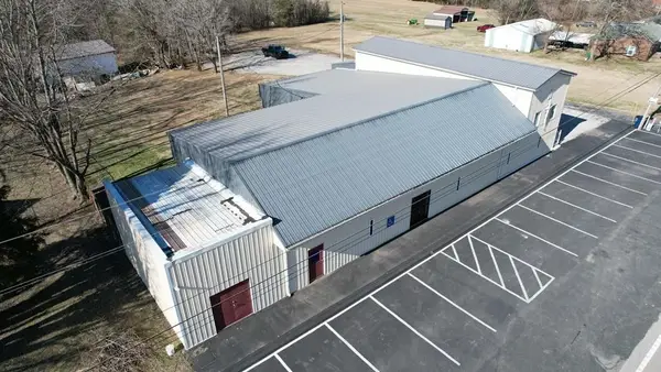 7535 Madisonville Rd, Hopkinsville, KY 42240