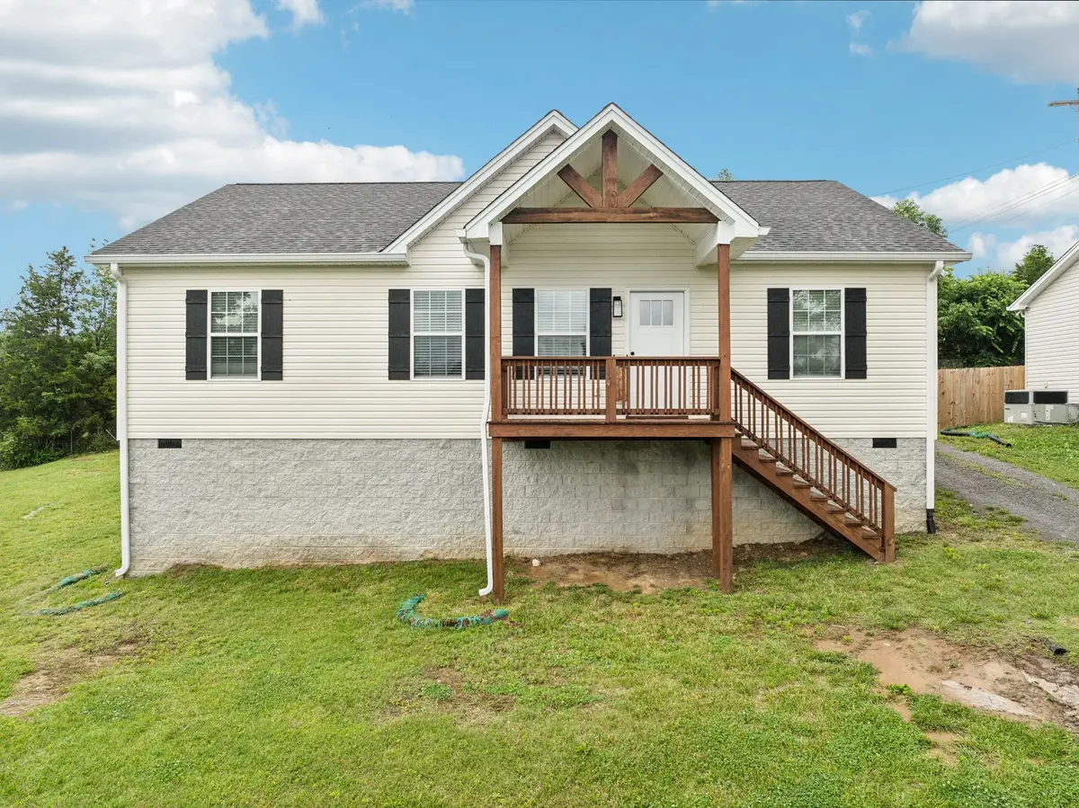 125 Vivian Ln, Carthage, TN 37030 - Image #1