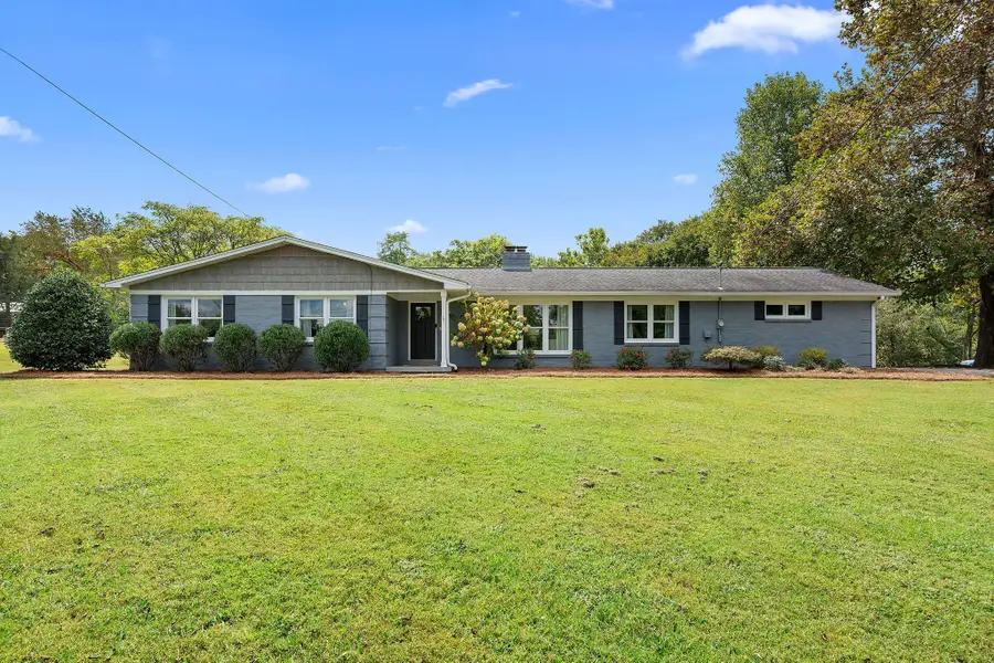 2337 Les Robinson Rd, Columbia, TN 38401 - Image #2