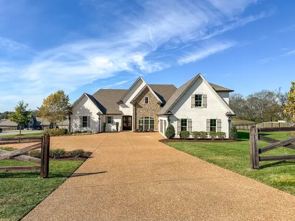 2308 Cages Bend Rd, Gallatin, TN 37066