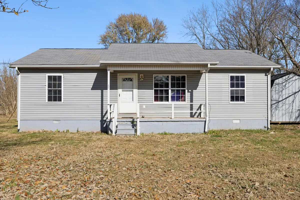 506 3rd St, Lawrenceburg, TN 38464 - Image #1