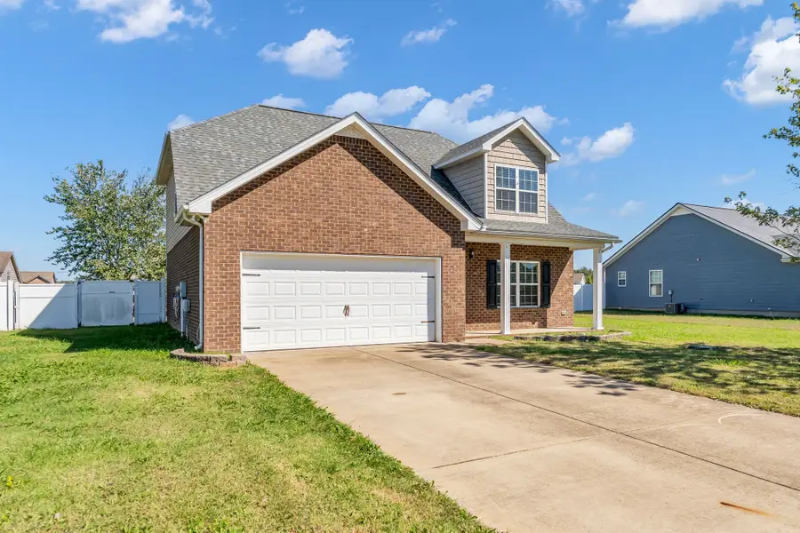 704 Silverhill Dr, Murfreesboro, TN 37129 - Image #2