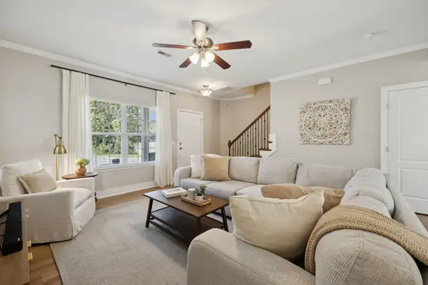 95 Plumlee Dr #7, Hendersonville, TN 37075