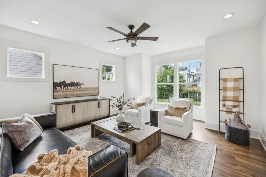 713 S 13th St, Nashville, TN 37206 - Image #2