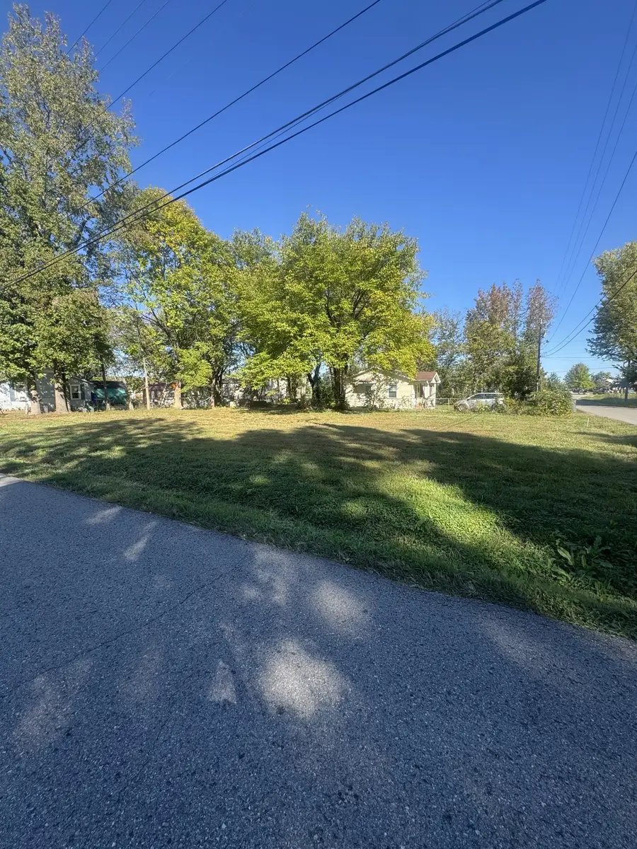 201 Strawberry St, Portland, TN 37148 - Image #2