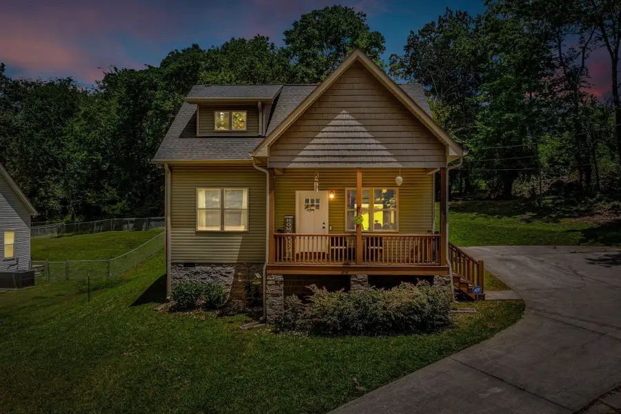 1116 Taylor Town Rd, White Bluff, TN 37187 - Image #2