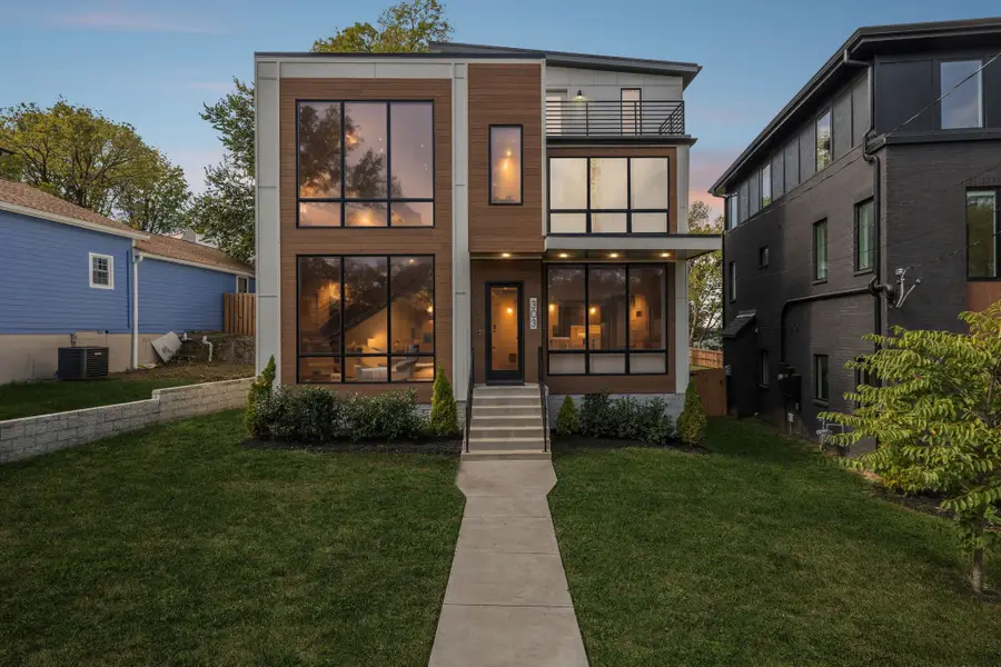 303 37th Ave N, Nashville, TN 37209 - Image #2