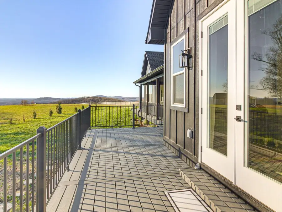 99 Bald Eagle Rd, Hilham, TN 38568 - Image #2