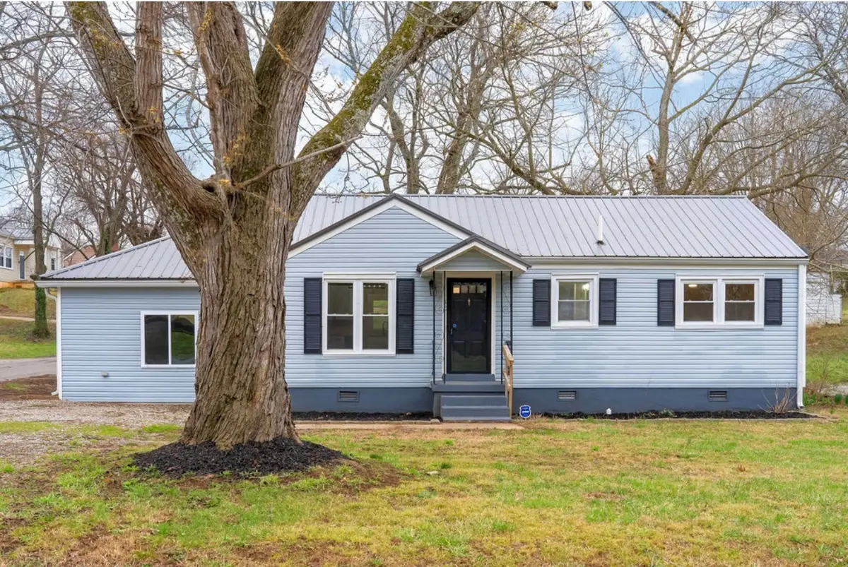 501 Green Acres Dr, Columbia, TN 38401 - Image #1