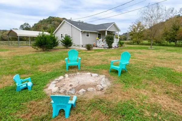 2835 Knob Creek Rd, Columbia, TN 38401