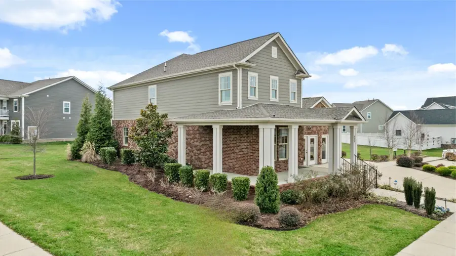 312 Whispering Pines Ln, Hendersonville, TN 37075 - Image #2