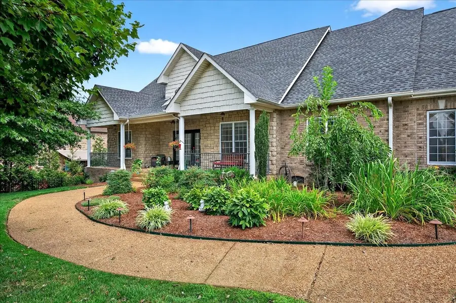 1003 Thistle Ct, Hendersonville, TN 37075 - Image #2