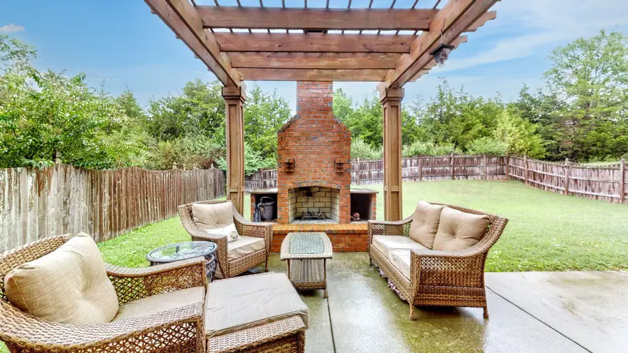 1720 Hartford Ln, Mount Juliet, TN 37122 - Image #2