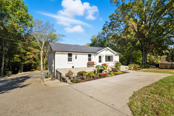 851 Belmont Rd, Clarksville, TN 37040