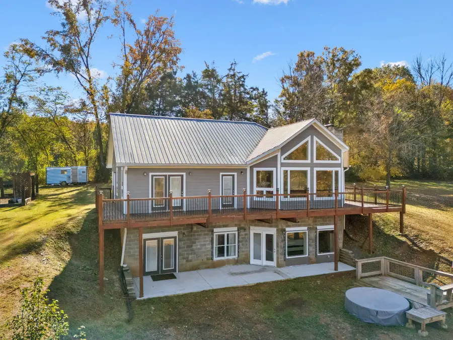 232 Covenant Ln, McMinnville, TN 37110 - Image #2