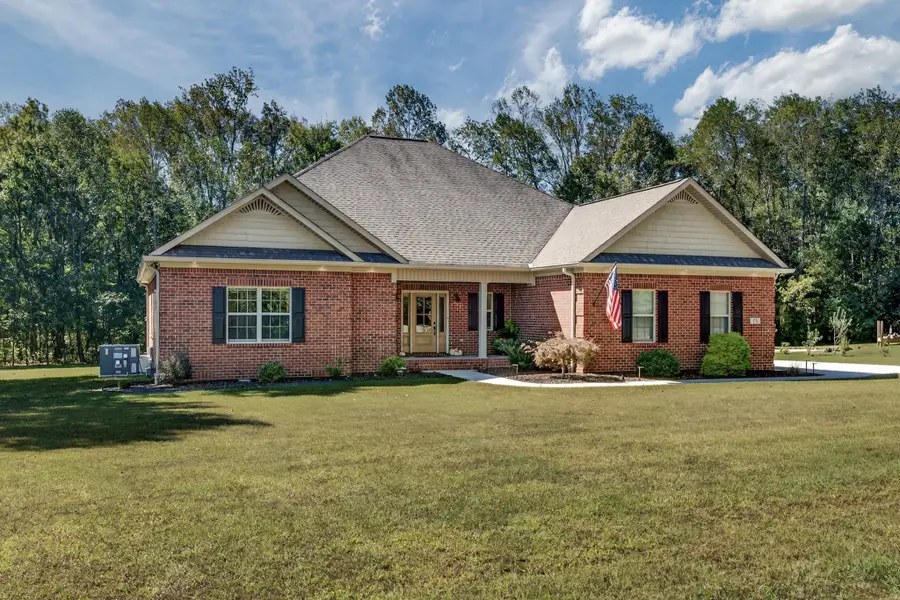 18 Brookwood Dr, Fayetteville, TN 37334 - Image #3