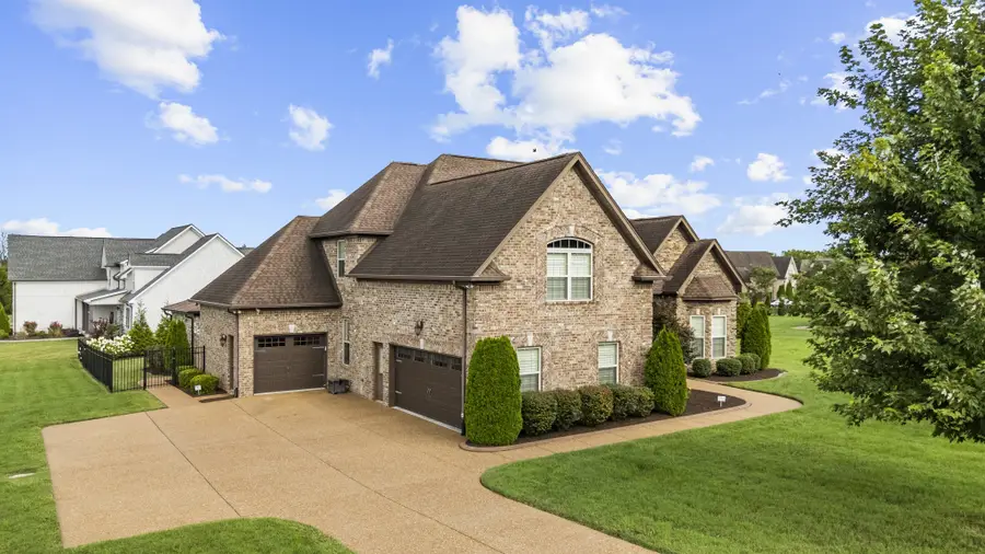 121 Springfield Dr, Lebanon, TN 37087 - Image #3