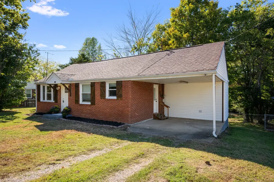 1105 Taylor Town Rd, White Bluff, TN 37187 - Image #3