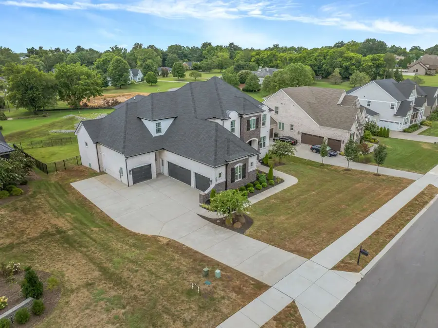 660 Concord Dr, Gallatin, TN 37066 - Image #3