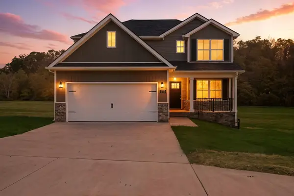 1912 Flats Rd, Cunningham, TN 37052