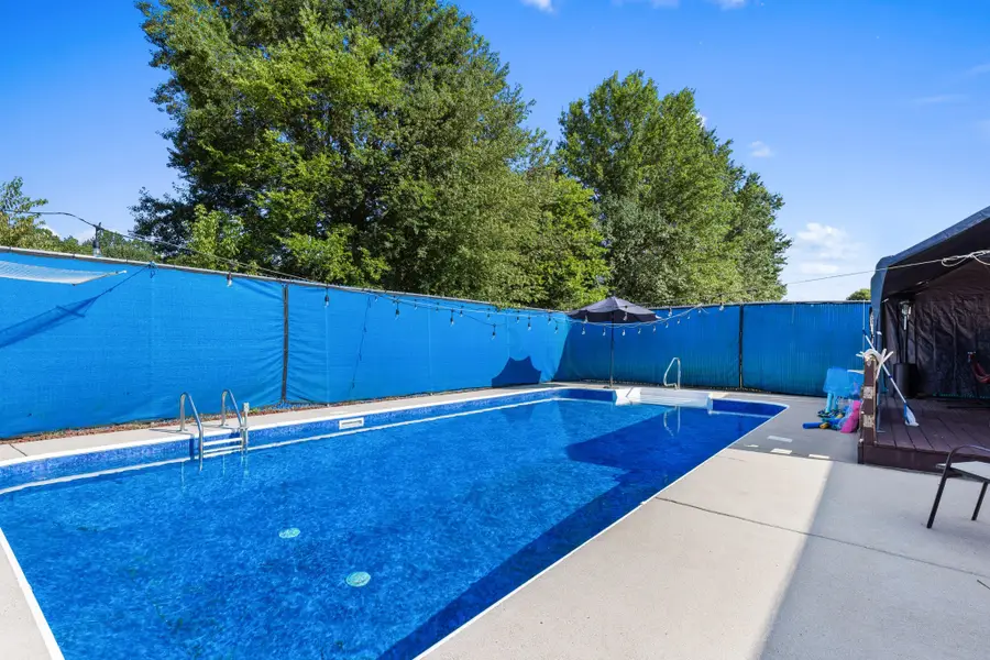 125 Sycamore Dr, White House, TN 37188 - Image #2