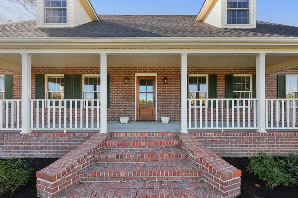 2397 Mt View Rd, Manchester, TN 37355