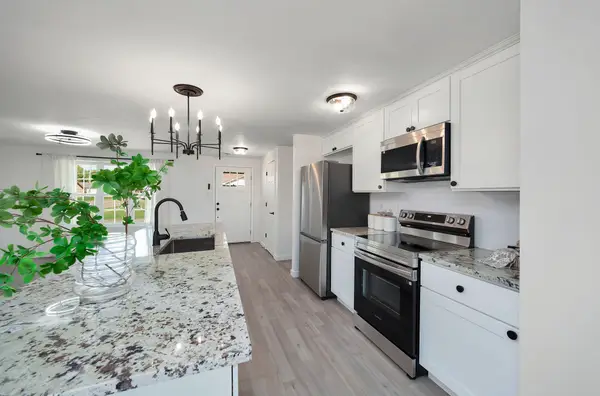 5 Raintree Cv, Jackson, TN 38305