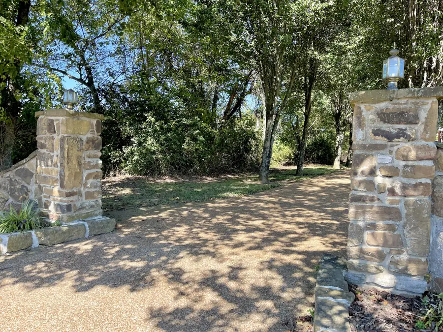 6914 Burkitt Rd, Antioch, TN 37013 - Image #2