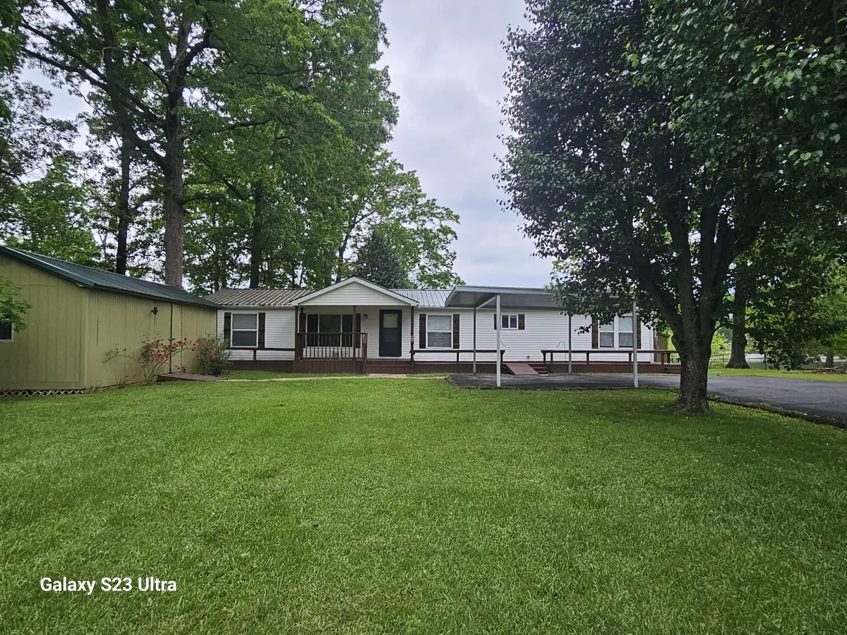 46 Lakeshore Dr, Beechgrove, TN 37018 - Image #1