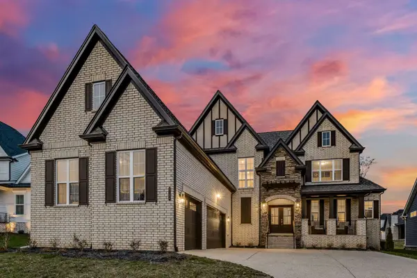 2194 Broadway St, Nolensville, TN 37135