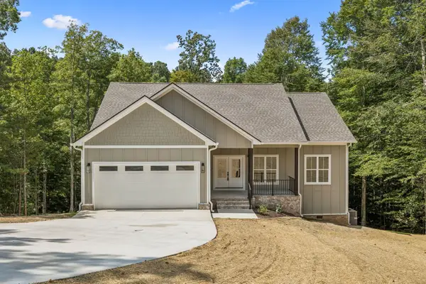 304 Cherokee Ct, White Bluff, TN 37187