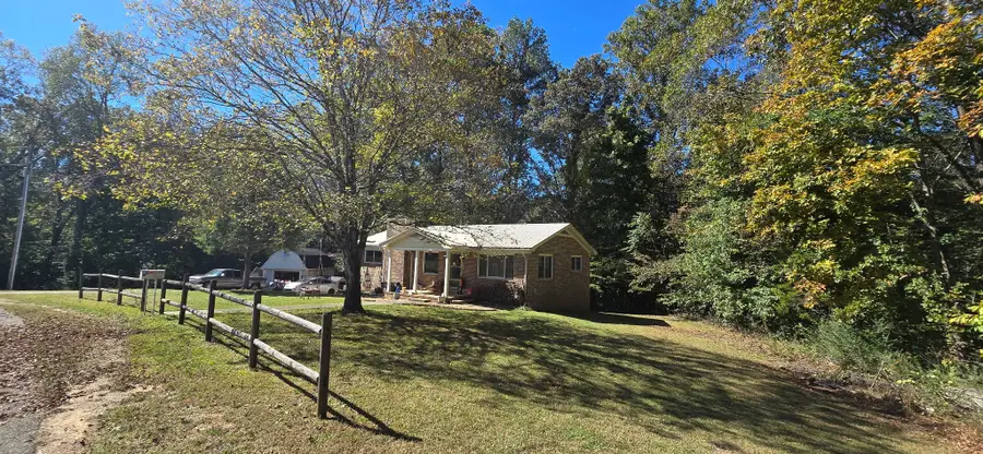 936 Ridge Rd, Quebeck, TN 38579 - Image #2