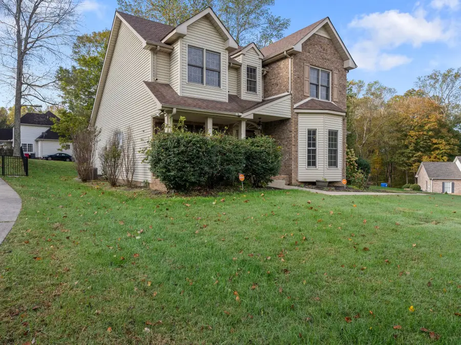 1231 Kensington Ct, Clarksville, TN 37043 - Image #2