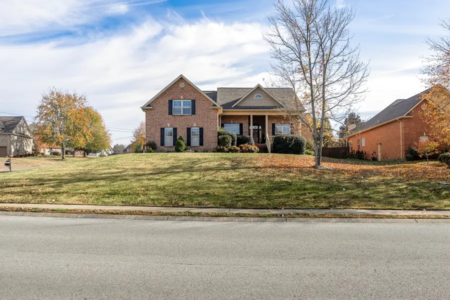 2754 Jutes Dr, Thompsons Station, TN 37179 - Image #2