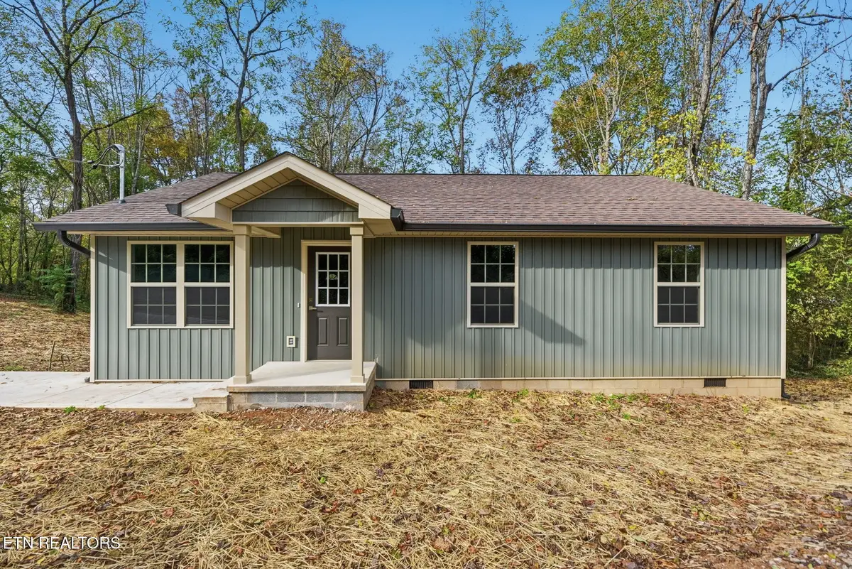 705 New Clear Branch Rd, Rocky Top, TN 37769 - Image #1