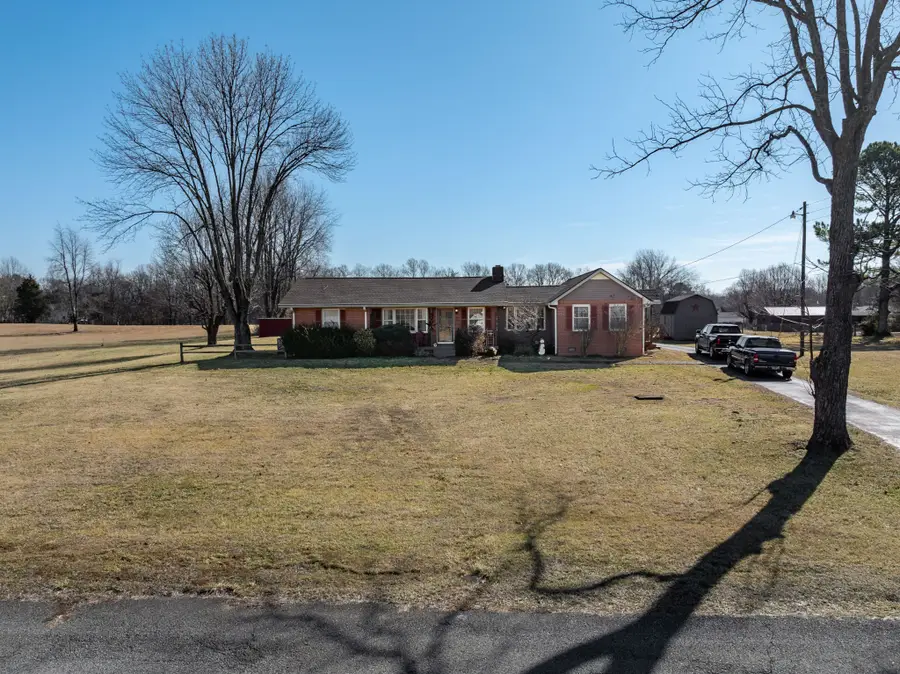 4606 Highway 31 W, Cottontown, TN 37048 - Image #2