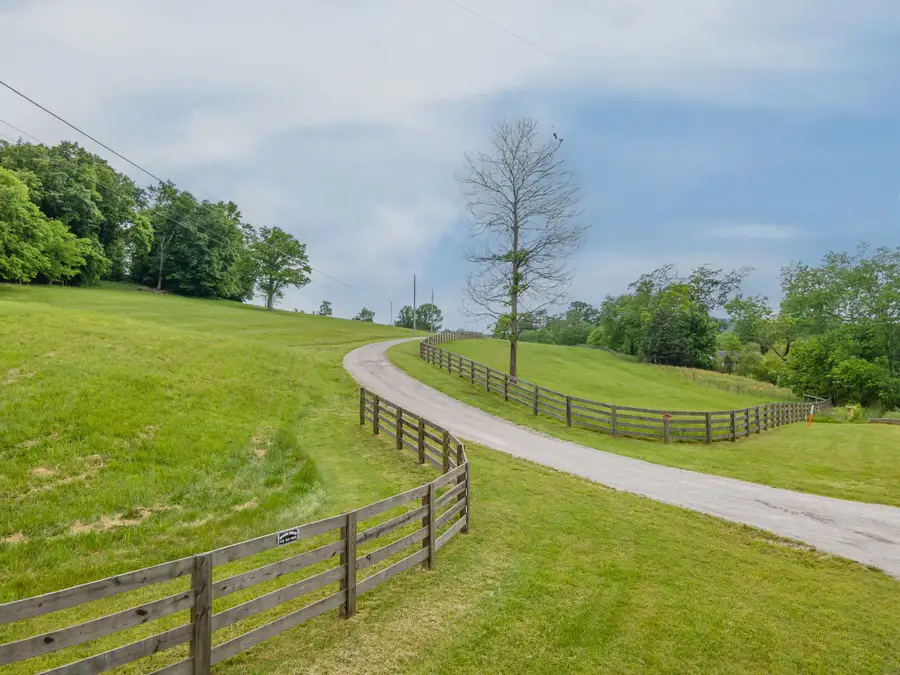 4000 Cantebury Dr, Culleoka, TN 38451 - Image #3