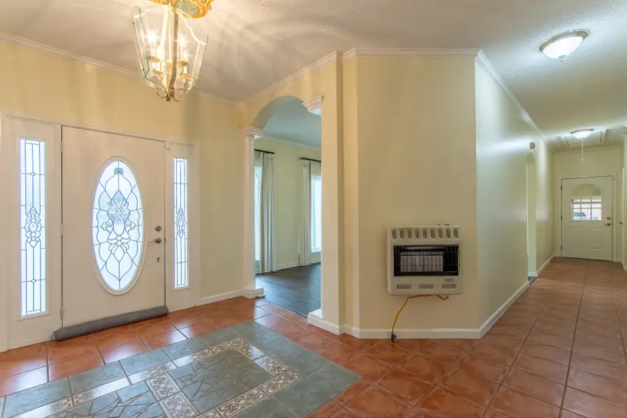 1255 Twin View Cir, Selmer, TN 38375 - Image #3