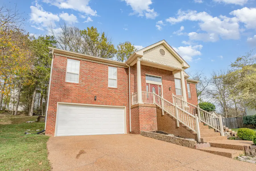 2428 Keeling Dr, Mount Juliet, TN 37122 - Image #2