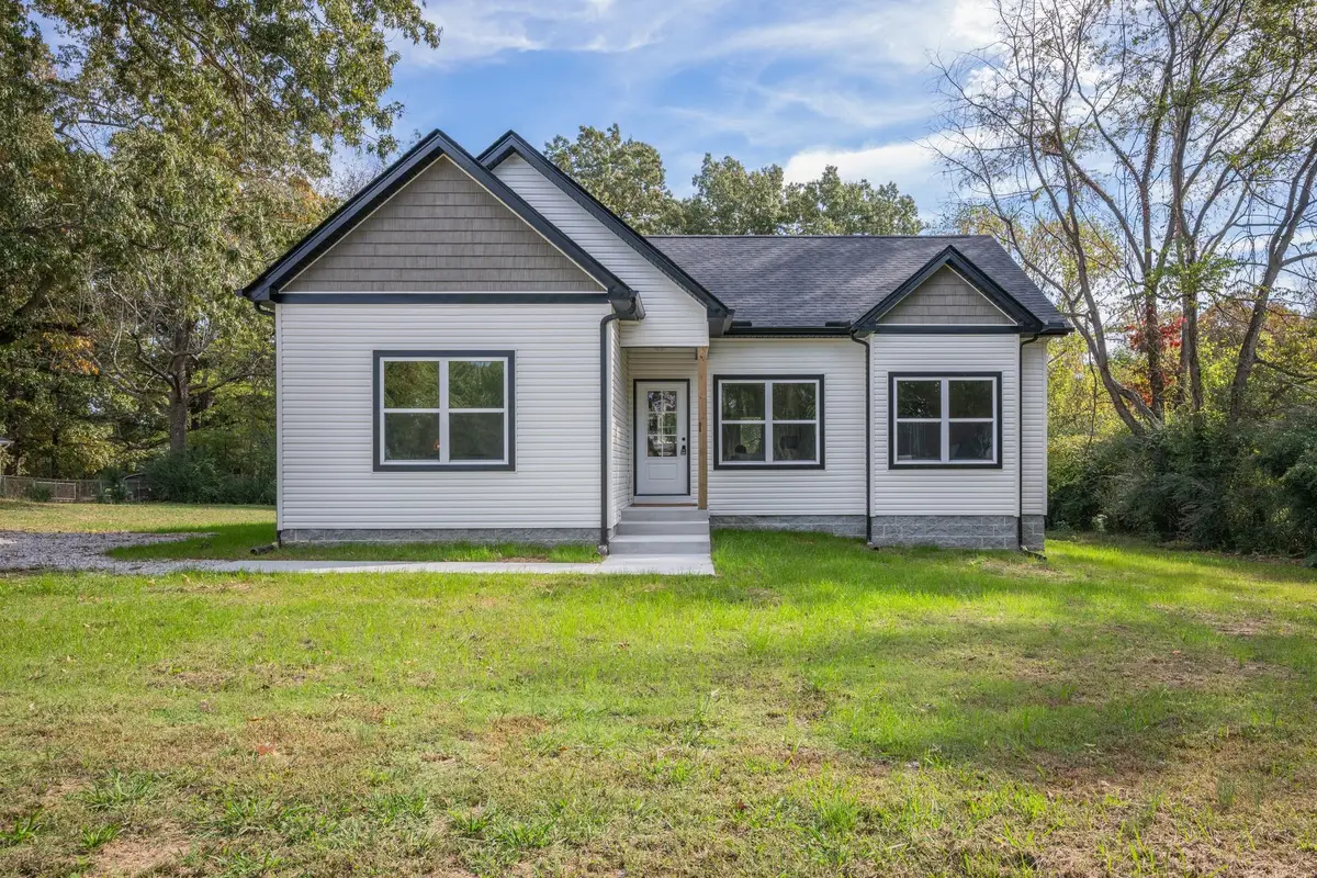 255 Aulidge Loop, White Bluff, TN 37187 - Image #1