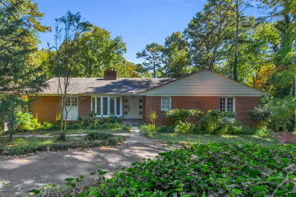 1209 W Lakeshore Drive, Dalton, GA 30720